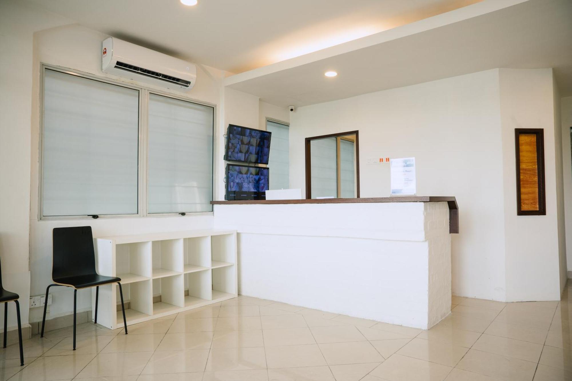 Hotel The Concept Kl- Tbs 3*
